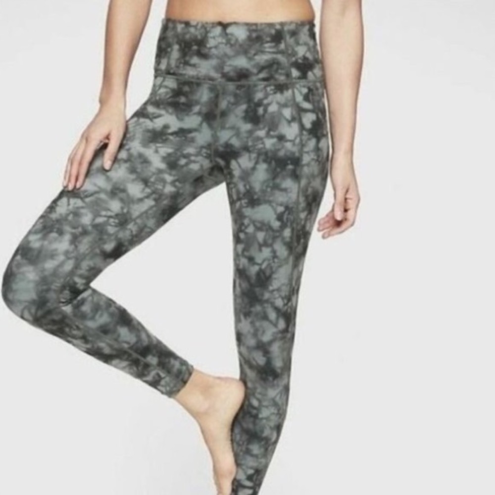 Athleta Chaturunga Green Tie Dye Leggings XS